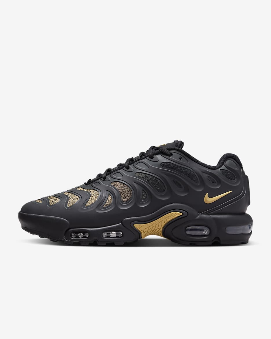 Gold nike sneakers deals